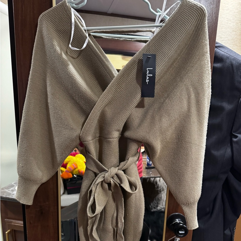 Lulu's Taupe Wrap dress